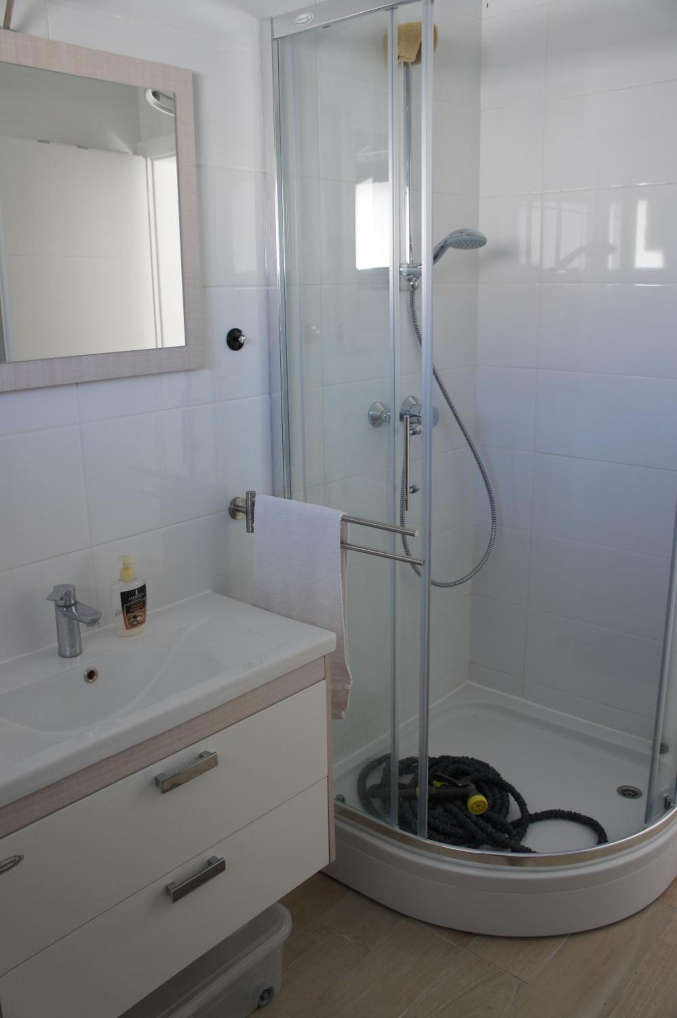Apartment White Vantacici Eksteriør bilde